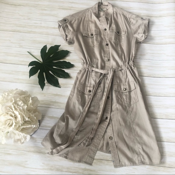 Banana Republic Dresses & Skirts - Banana Republic cargo dress size small button down